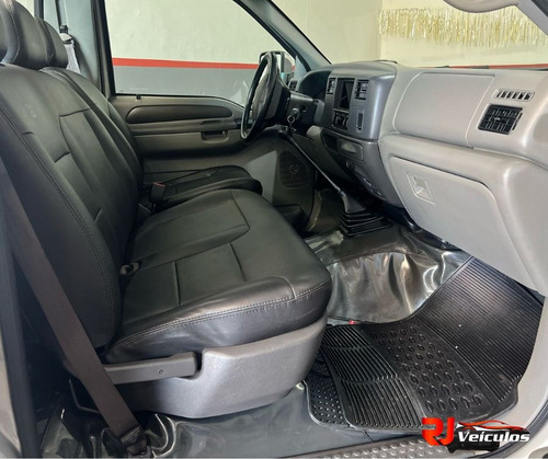 Ford F-250 3.9 Xlt 4x2 2p