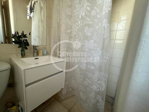 Casa En Venta De 5 Dorm. En Santo Domingo