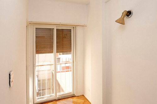 Departamento Cuatro Ambientes C/ Cochera Devoto