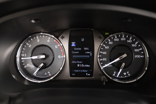 Imagen 14 de 25 de Toyota Hilux Dc Srx 4x4 2.8 Tdi 6at E.f