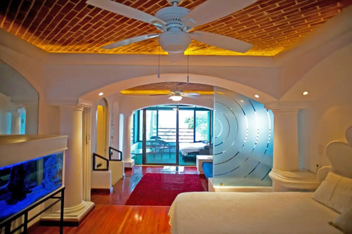 Imagen 2 de 14 de Casa En Venta Zona Hotelera Cancun