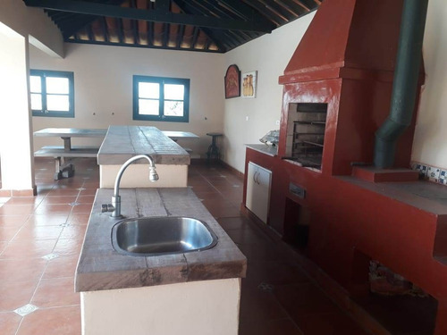 Tamboré 01 | Casa Estilo Toscana | 3 Suítes | Sauna | Piscina | Linda Vista Para O Condomínio | Rua Sem Saída - Cnc1129