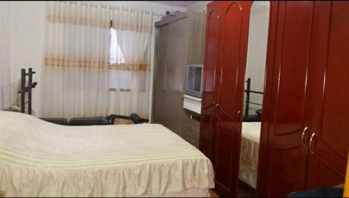 Casa À Venda Na Rua Doutor Deoclécio Pereira, Jardim Floresta, Porto Alegre - Rs - Liv-12251