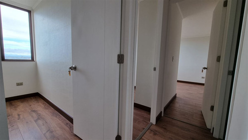 Departamento En Arriendo De 3 Dorm. En Llanquihue
