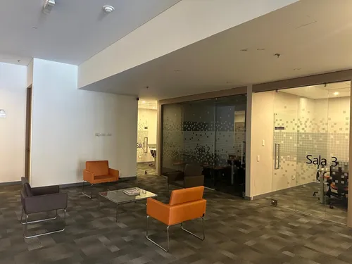 Oficina En Arriendo/venta En Chico Norte. Cod A1004432