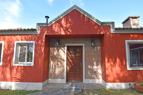Venta Casa Con Pileta Barrio Privado Las Fuentes