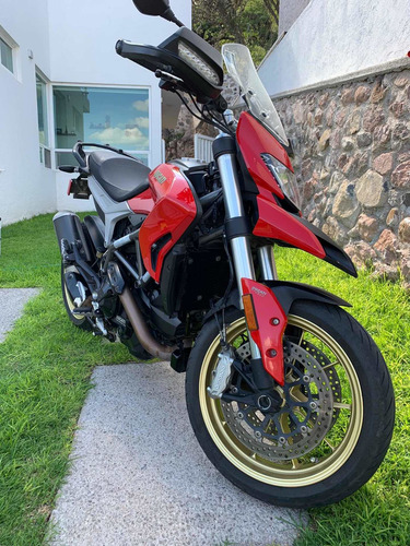 Imagen 6 de 10 de Ducati Hyperstrada