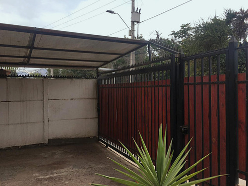 Bella Casa En Juan De Duis Salas Lampa