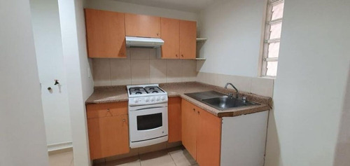 Venta De Amplio Departamento En Colonia Anahuac, Miguel Hidalgo, Cdmx. Eg.
