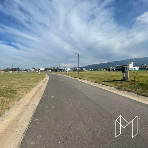 En Venta Lote Central En Country The Point