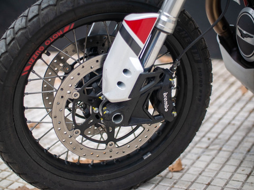 Imagen 16 de 18 de Guzzi V85tt 170 Km Oportunidad Cardanico No Bmw Ktm Honda