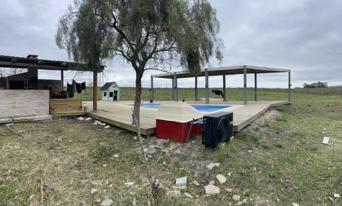 Hermosa Chacra , Tres Hectáreas , Casa ,piscina , Etc...