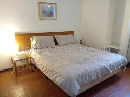 Apartamento Amoblado En Los Palos Grandes Mls #25-14332