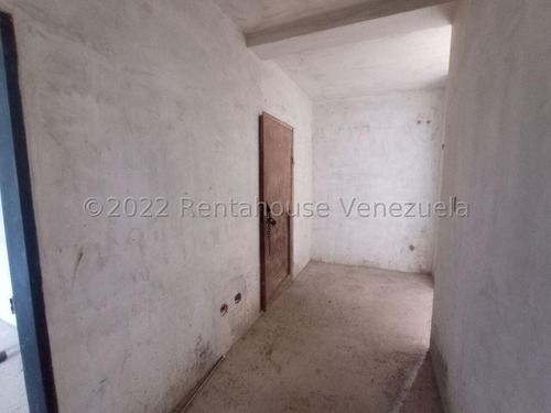 Imagen 10 de 15 de Casa En Venta En Barrio Sucre Maracay Aragua 22-27195 Irrr