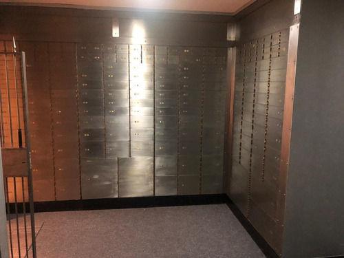Imagen 11 de 19 de Importante Local Comercial Ideal Sector Financiero Macari Alquila