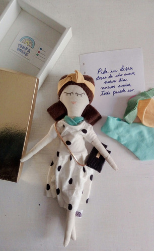 Muñeca De Tela Con Vestido Trufa Dolls. Juguete Sustentab 