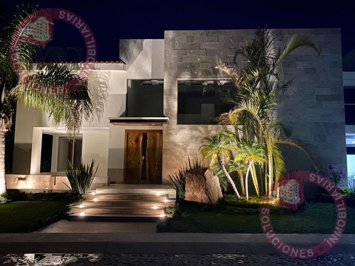 Casa En Venta En Rancho San Antonio Al Norte De La Ciudad
