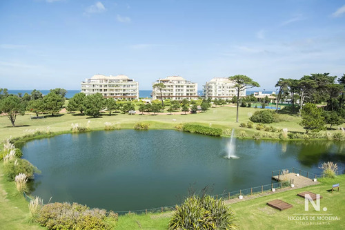 Lindo Departamento De 2 Pisos Con Agradable Vista Al Mar.