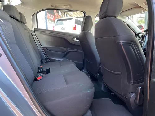 Peugeot 301 1.6 Allure At
