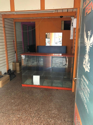 Local En Gran Punto En Colón