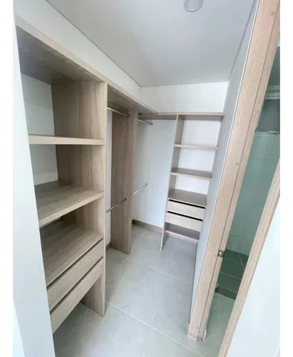 Alquilo Apartamento En C.r Portus 3.52- La Flora