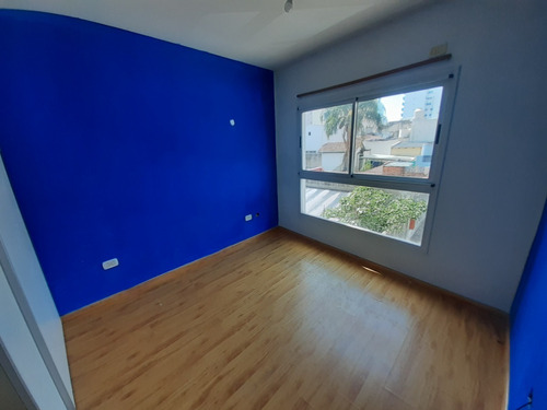 Imagen 11 de 13 de Excelente Ubicación Departamento 2amb.con Balcón Y Cochera!!