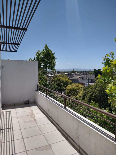 Imagen 3 de 12 de Departamento En Venta - 2 Dormitorios - Barrio Alta Cordoba