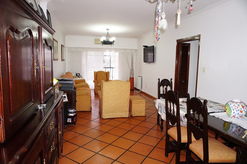 Imagen 3 de 30 de Semipiso 4 Ambientes Con Dependencia Cochera Impecable