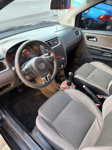 Imagen 2 de 6 de Volkswagen Suran 1.6 Trendline 2012