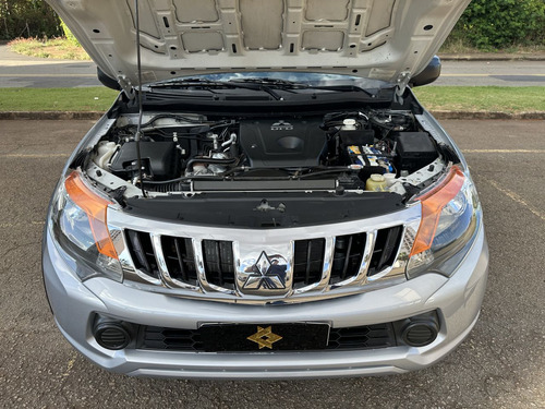 Mitsubishi L200 L200 Tri. Outdo. GLS 2.4 CD 4x4 Die. Aut