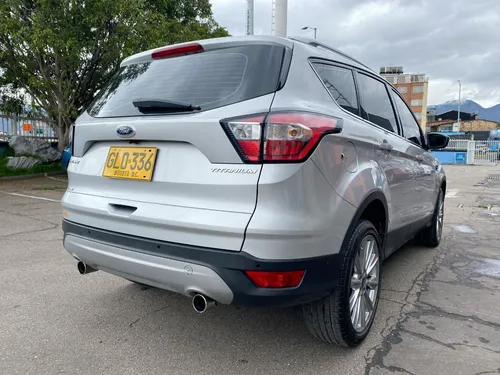 Ford Escape 2.0 titaum 4x2