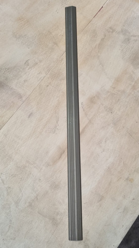 Imagen 5 de 7 de Moldura Nariz Escalon Aluminio Pisos Flotante X 2.85mts