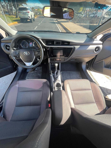 Imagen 5 de 9 de Toyota Corolla Le Canadiense
