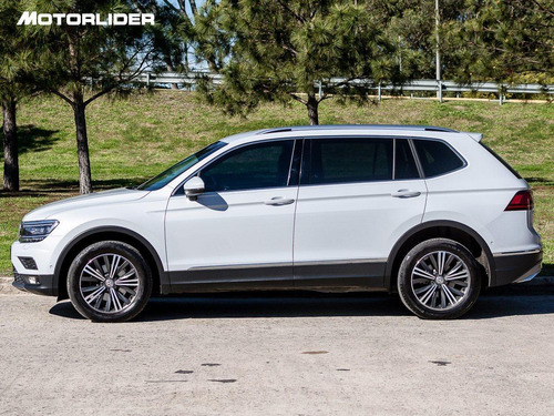 Imagen 4 de 15 de Volkswagen Tiguan Highline Extra Full | Permuta / Financia