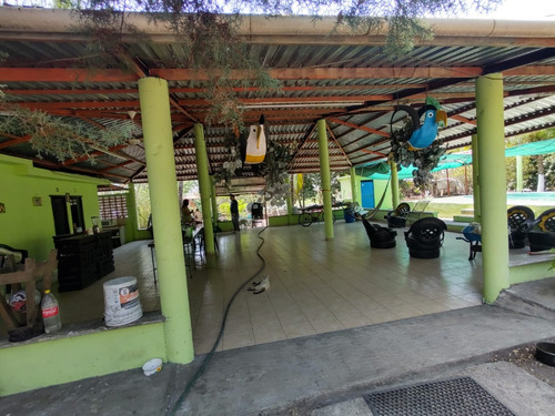 Terreno En Venta En Veracruz Con Casa De Descanso Loc. Palo Gacho.