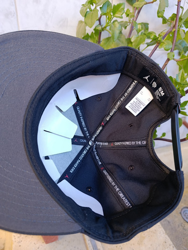 Gorra Jordan Pro No Nike No Adidas Negro S/m Lisa (Usado)
