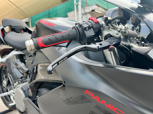 Ducati Panigale V2 Thrilling Black 2024