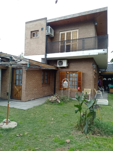 Imagen 6 de 24 de Venta De Chalet En Adrogué