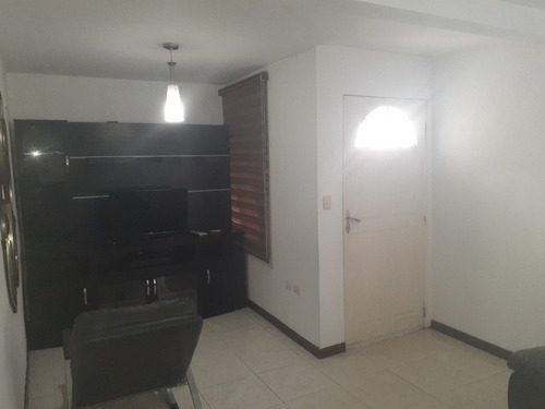 Imagen 3 de 13 de Ed. Town House Urb. Doña Luisa. Puerto Ordaz.