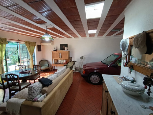 Chalet Sobre El Monte