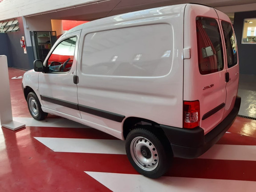 Imagen 2 de 25 de Citroen Berlingo Furgón Nafta 0km - Darc Citroen Autos
