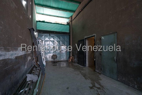 Excelente Edifico Industrial En Venta De 2177mts² En Boleíta Sur
