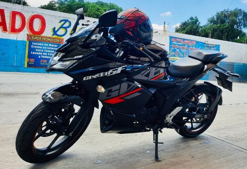 Motocicleta Suzuki Gixxer 150 Sf Deportiva 