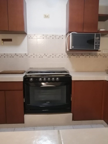 Casa Amueblada En Renta En Jardines Del Norte