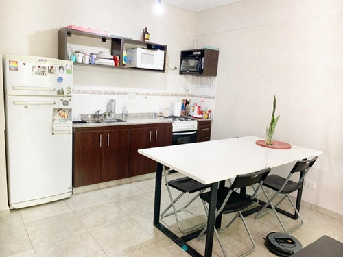 Imagen 3 de 10 de Departamento En Banfield