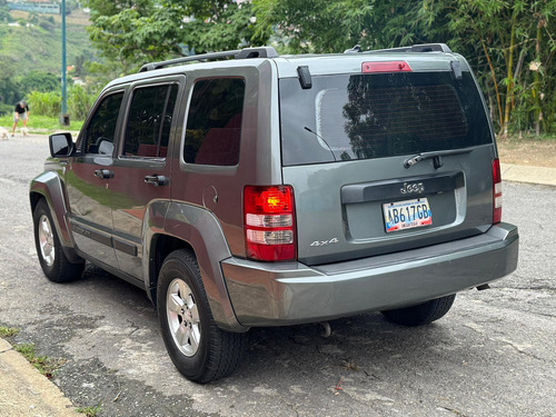 Jeep Cherokee Blindada 2011