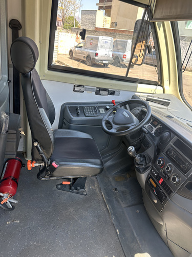 Micro Onibus Executivo Curto. 26 Lugares