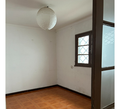 Acogedora Casa Sólida De Un Piso, Excelente Sector De Ñuñoa