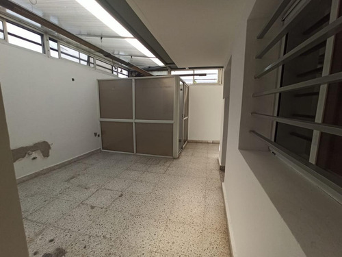 Imagen 18 de 20 de 7 E/ 163 Y 164, Berisso - Casa En Ph En Venta