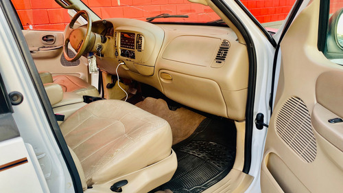 Ford Lobo LARIAT DOBLE CABINA 4x4